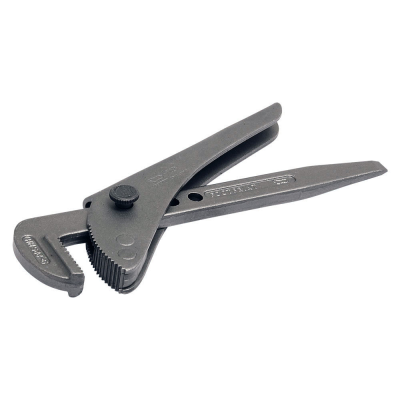 Footprint Pipe Wrench 7"