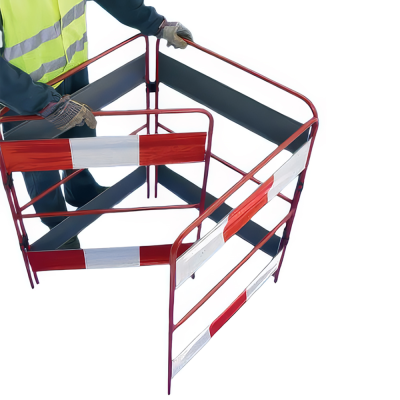 Quazerguard 3-Gate Barrier - Red - 800 x 750mm