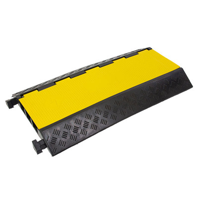 3-Channel Cable and Hose Protection Ramp – 900 x 500 x 70mm (65 x 55mm Channels)