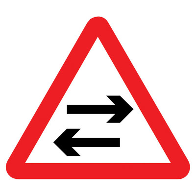 Jazz Triangle Sign Plate 300mm Centres - Two Way Traffic Horizontal - 750mm